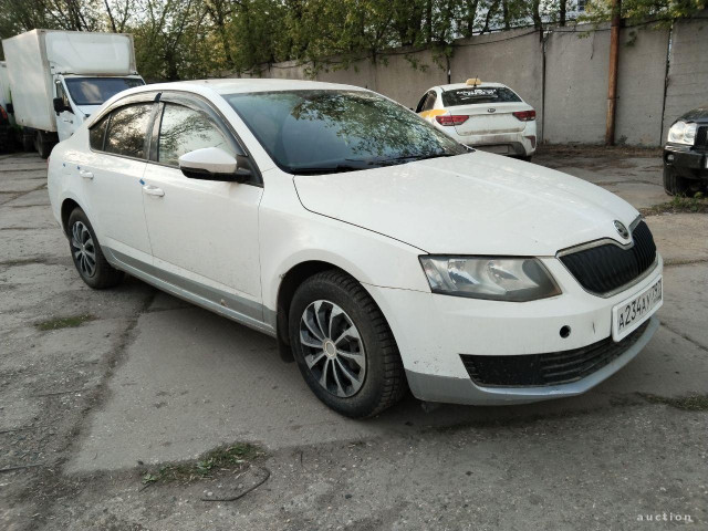SKODA Octavia 2015 1.6AT